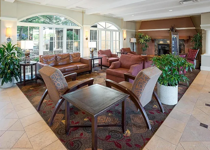 Comfort Msp Airport - Mall Of America 4*