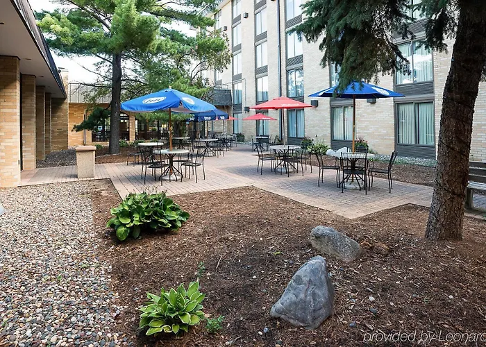 Comfort Msp Airport - Mall Of America Inn 4*